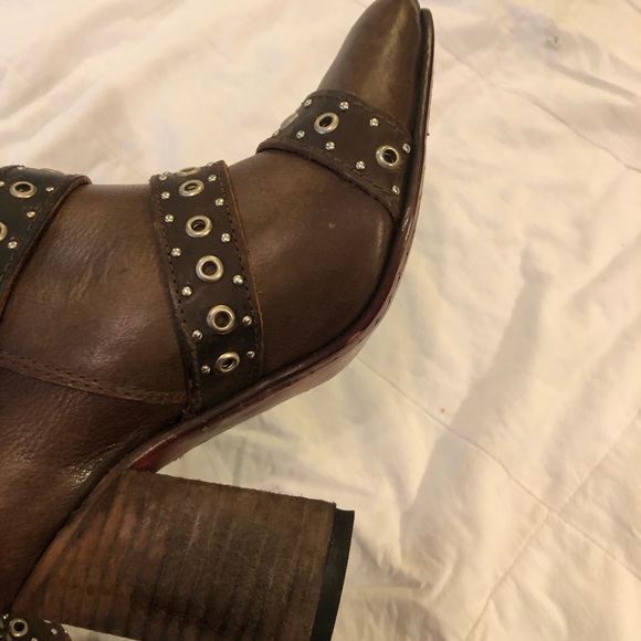 Free Bird leather buckles joust boots, brown, EUC - Picture 5 of 10